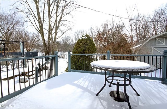 411 Oaknoll Drive, Amherst, OH 44001