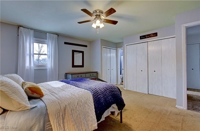 411 Oaknoll Drive, Amherst, OH 44001