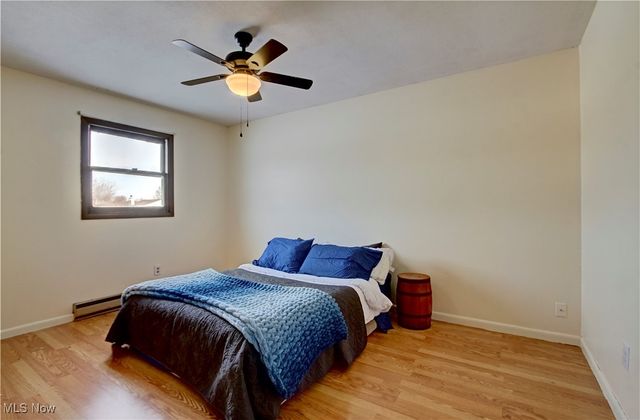 411 Oaknoll Drive, Amherst, OH 44001