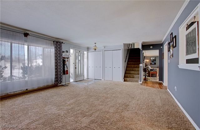 411 Oaknoll Drive, Amherst, OH 44001