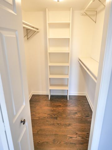 2107 W Ohio Street 2, Chicago, IL 60612