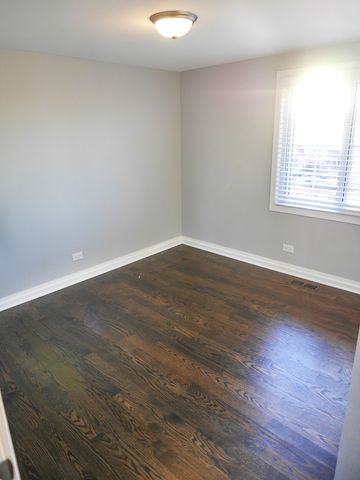 2107 W Ohio Street 2, Chicago, IL 60612
