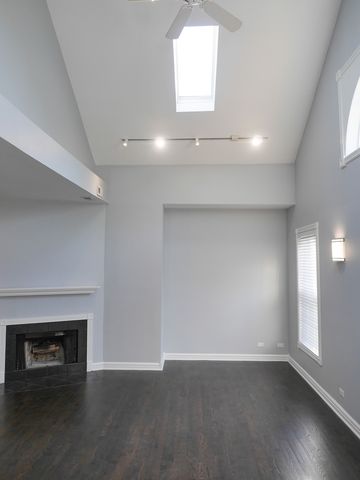 2107 W Ohio Street 2, Chicago, IL 60612