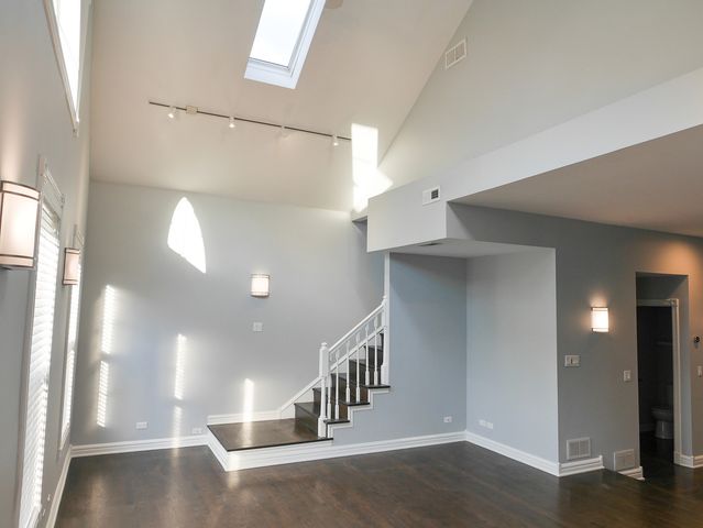2107 W Ohio Street 2, Chicago, IL 60612