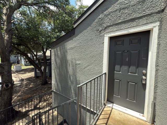 9696 Walnut Street 1717, Dallas, TX 75243