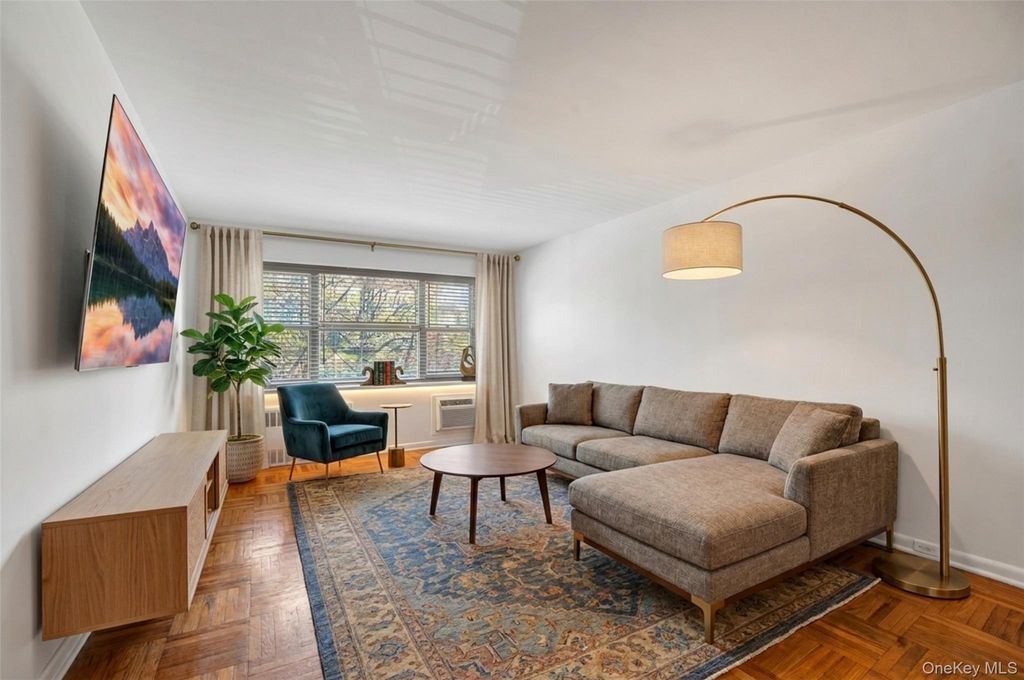 222 N Broadway 3D, Yonkers, NY 10701 — photo 2