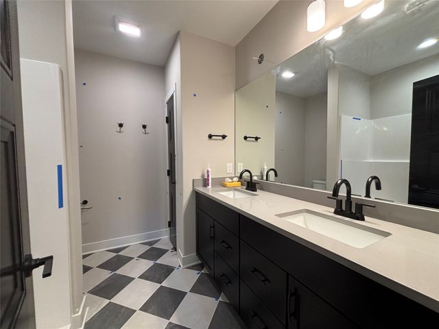 275 NW Copperleaf Court, Waukee, IA 50263