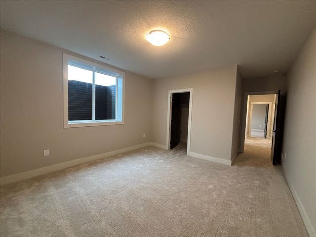 275 NW Copperleaf Court, Waukee, IA 50263