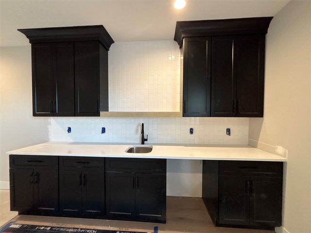 275 NW Copperleaf Court, Waukee, IA 50263