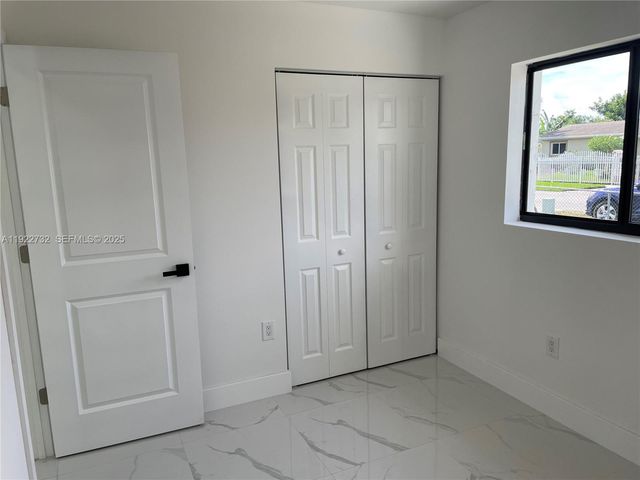 17231 NW 52nd Pl, Miami Gardens, FL 33055