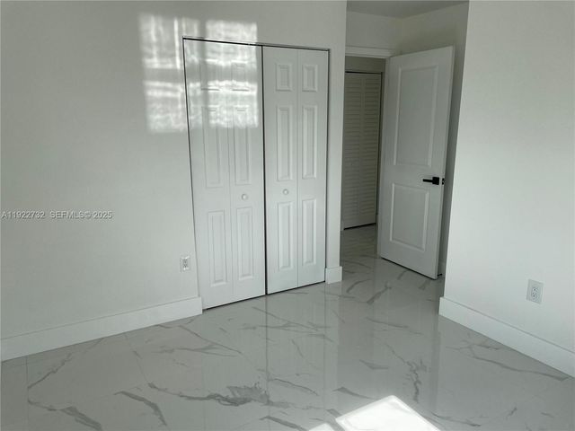 17231 NW 52nd Pl, Miami Gardens, FL 33055