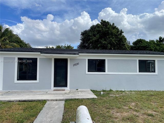 17231 NW 52nd Pl, Miami Gardens, FL 33055