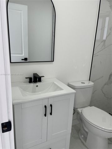 17231 NW 52nd Pl, Miami Gardens, FL 33055