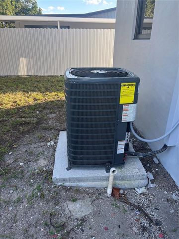 17231 NW 52nd Pl, Miami Gardens, FL 33055