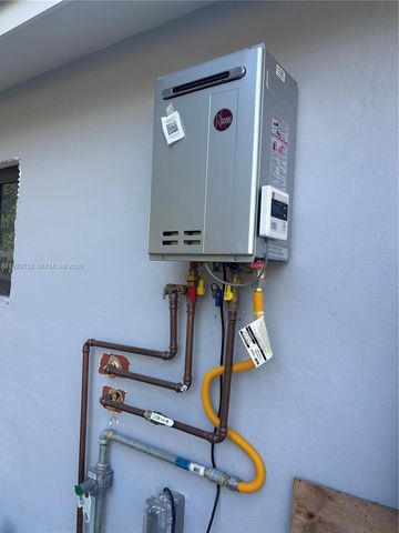 17231 NW 52nd Pl, Miami Gardens, FL 33055