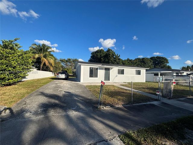 17231 NW 52nd Pl, Miami Gardens, FL 33055