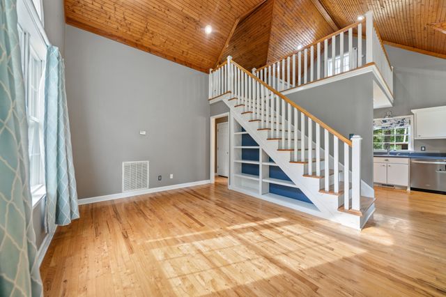 1520 Powell Ln, Lewisburg, TN 37091