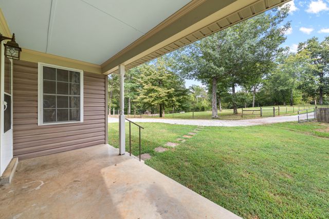 1520 Powell Ln, Lewisburg, TN 37091