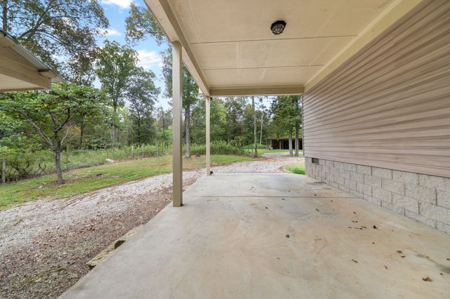 1520 Powell Ln, Lewisburg, TN 37091