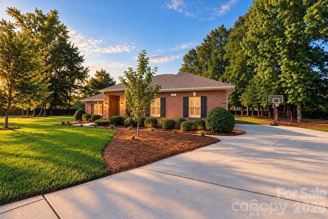 5073 Timberline Lane, Gastonia, NC 28056