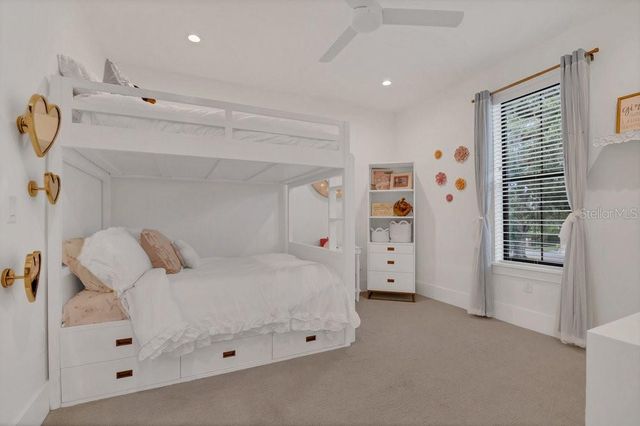 15198 E OAKLAND AVENUE, Winter Garden, FL 34787