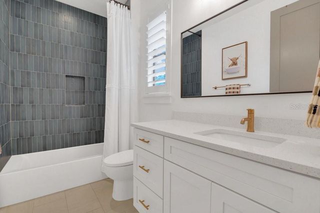 15198 E OAKLAND AVENUE, Winter Garden, FL 34787