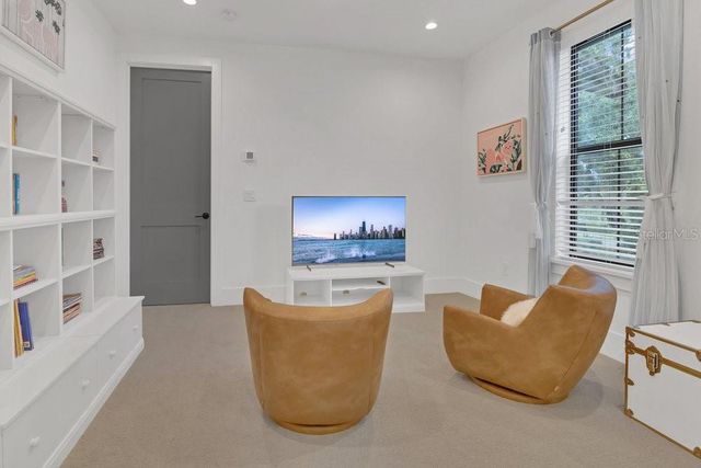 15198 E OAKLAND AVENUE, Winter Garden, FL 34787