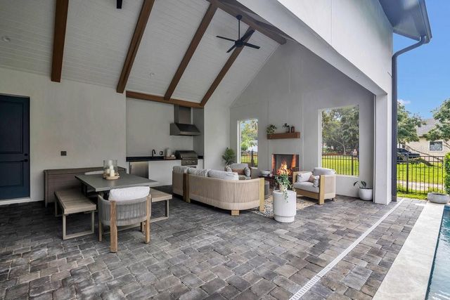 15198 E OAKLAND AVENUE, Winter Garden, FL 34787