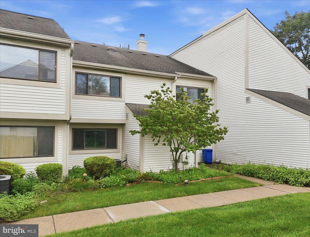 504 FREEDOM CIR #319, HARLEYSVILLE, PA 19438 — photo 2