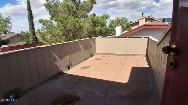11663 CLEAR LAKE Circle, El Paso, TX 79936