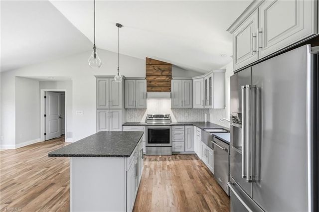 169 Old Brushy Drive, Lexington, NC 27292