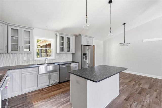 169 Old Brushy Drive, Lexington, NC 27292