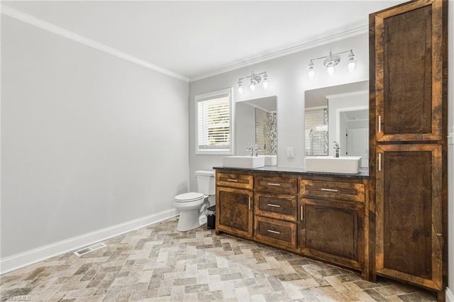 169 Old Brushy Drive, Lexington, NC 27292