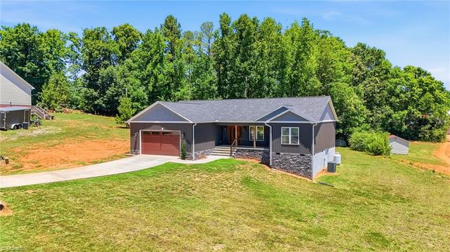 169 Old Brushy Drive, Lexington, NC 27292