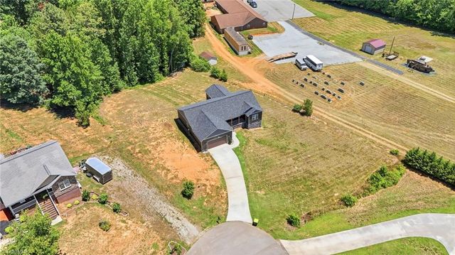 169 Old Brushy Drive, Lexington, NC 27292