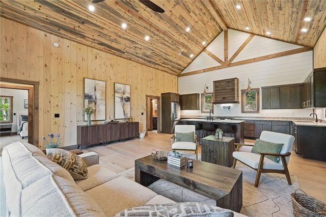 148 Virginia Drive, Blue Ridge, GA 30513
