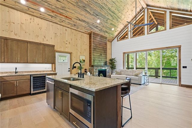 148 Virginia Drive, Blue Ridge, GA 30513