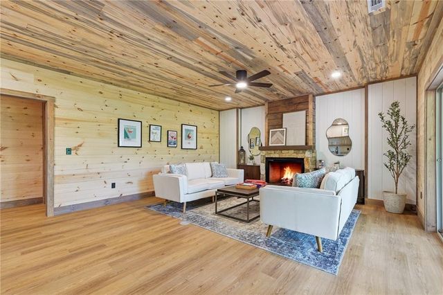 148 Virginia Drive, Blue Ridge, GA 30513
