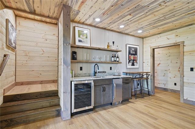 148 Virginia Drive, Blue Ridge, GA 30513