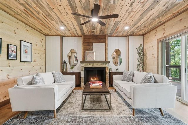 148 Virginia Drive, Blue Ridge, GA 30513