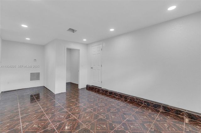 1361 NW 111th St, Miami, FL 33167