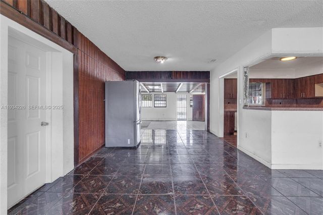 1361 NW 111th St, Miami, FL 33167