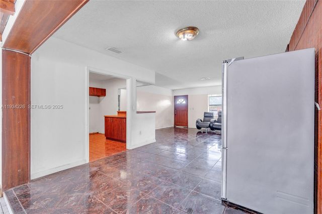 1361 NW 111th St, Miami, FL 33167