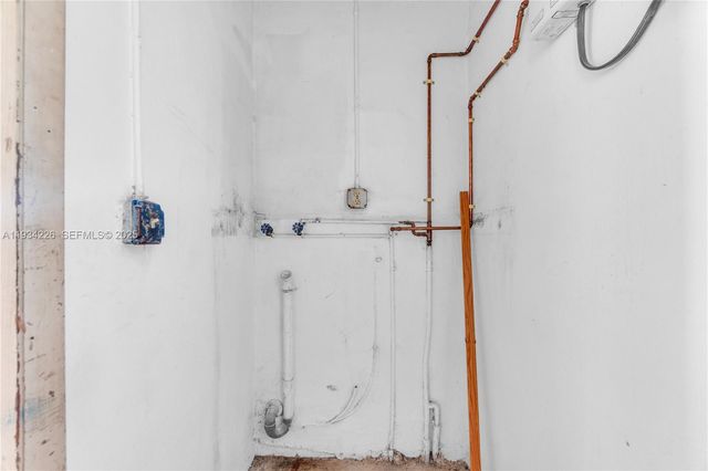 1361 NW 111th St, Miami, FL 33167