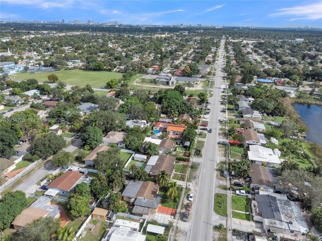 1361 NW 111th St, Miami, FL 33167