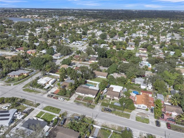 1361 NW 111th St, Miami, FL 33167