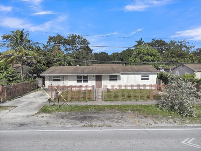 1361 NW 111th St, Miami, FL 33167