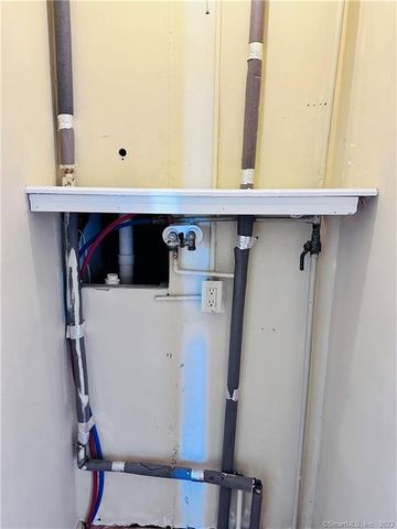 398 Park Street 3, New Britain, CT 06051