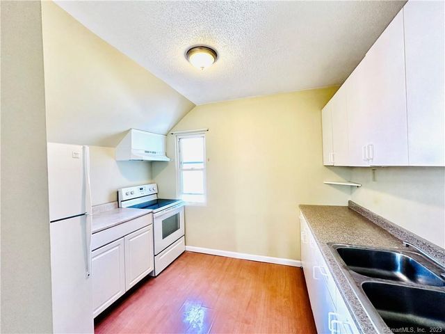 398 Park Street 3, New Britain, CT 06051