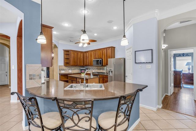 12807 Winding Manor Drive, Houston, TX 77044